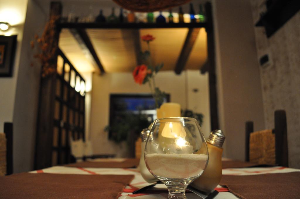 Bistro-Pension La Teleferic Sinaia Exteriér fotografie