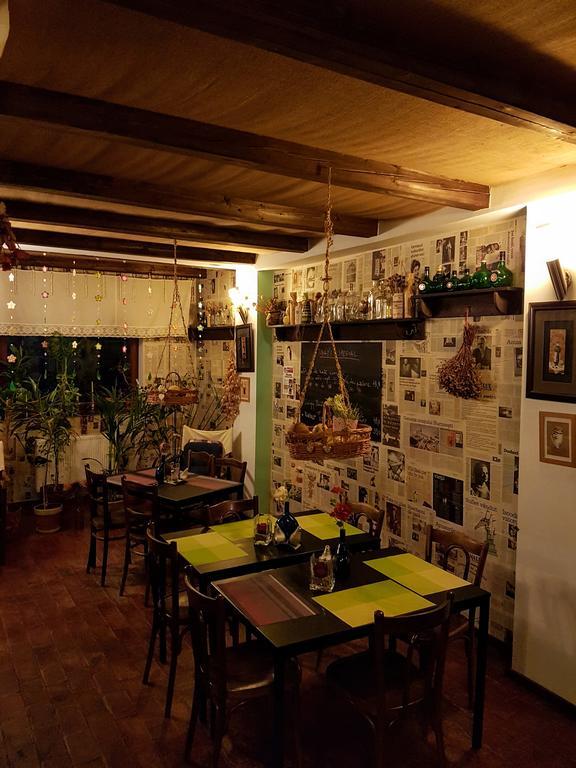Bistro-Pension La Teleferic Sinaia Exteriér fotografie